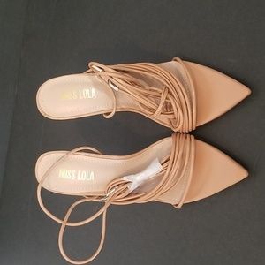 Miss Lola Heels NWOT